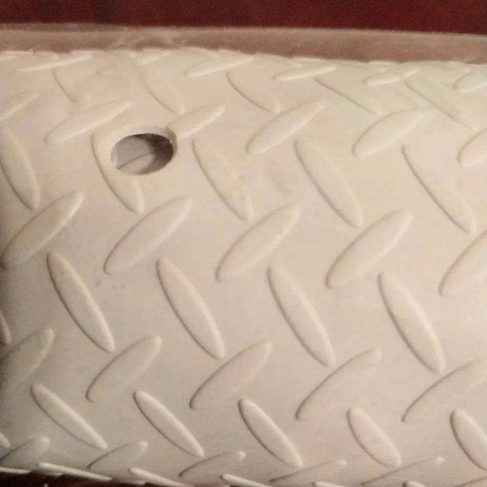NEW in PKG CVS NON SLIP RUBBER BATH MAT